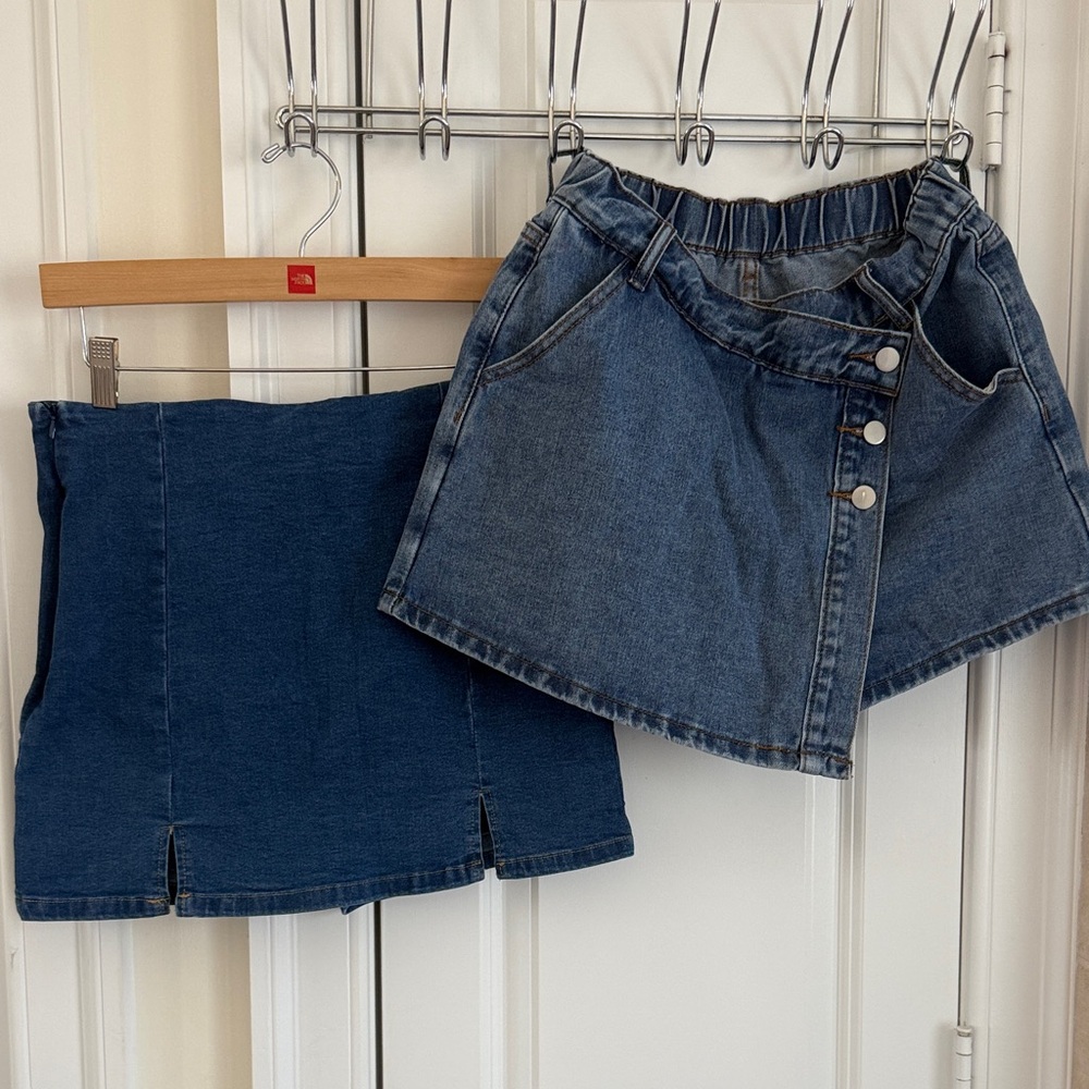 Set of 2 size M jean skorts